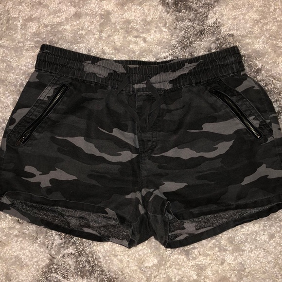 Garage Pants - Garage Camo Shorts